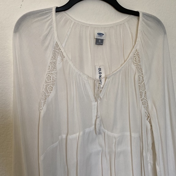 NWT Peasant top.  Old Navy Off white size xl. - Picture 2 of 5